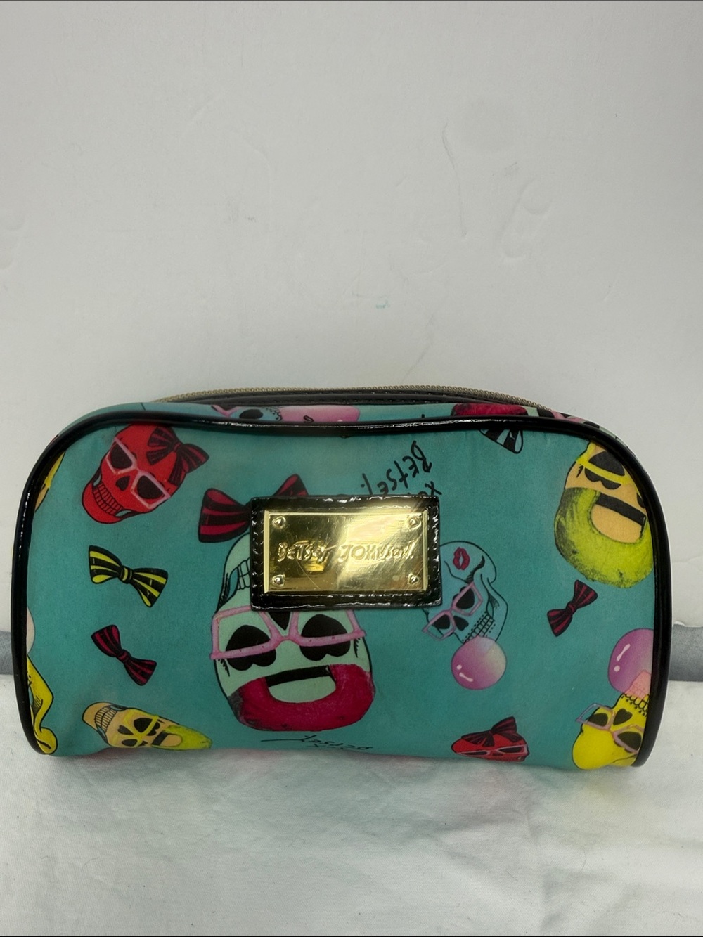 Betsey Johnson Teal Skull Print Cosmetic Pouch